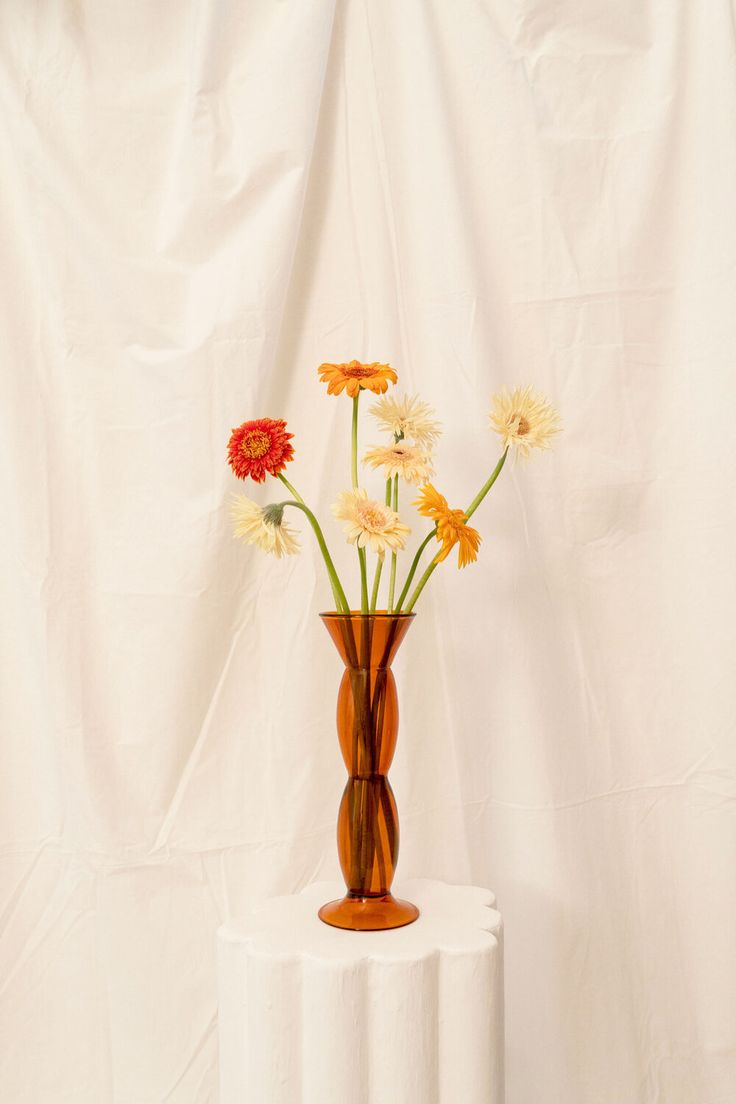 La Maja — Amber Glass Vase